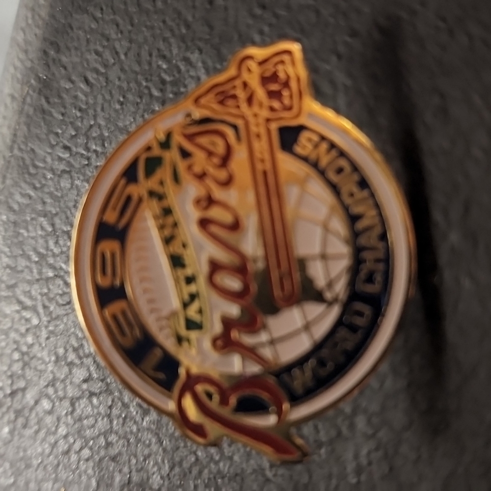 Atlanta braves 1995 world champion collector pin - Picture 3 of 4